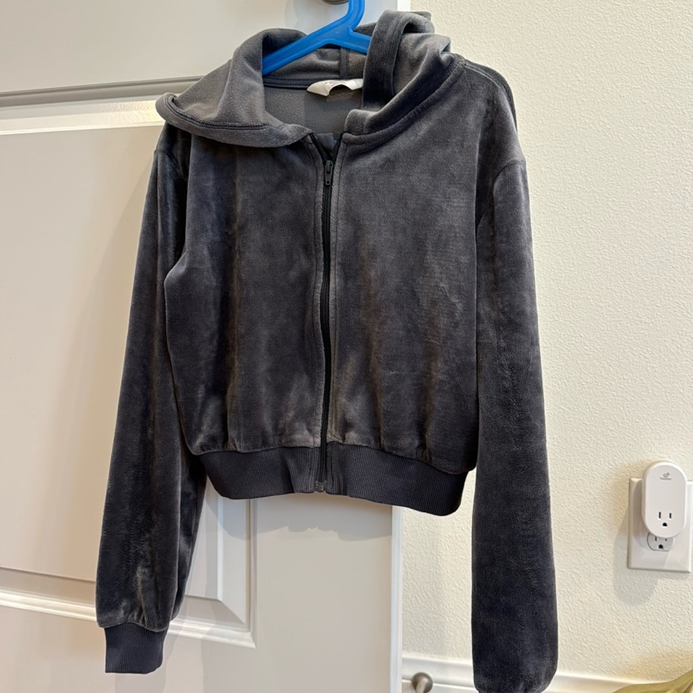 H&M gray velour jacket size 8-10